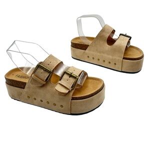 NEW - FASHION women's Tan Platform Sandals with Buckle Straps and studs - SIZE 9